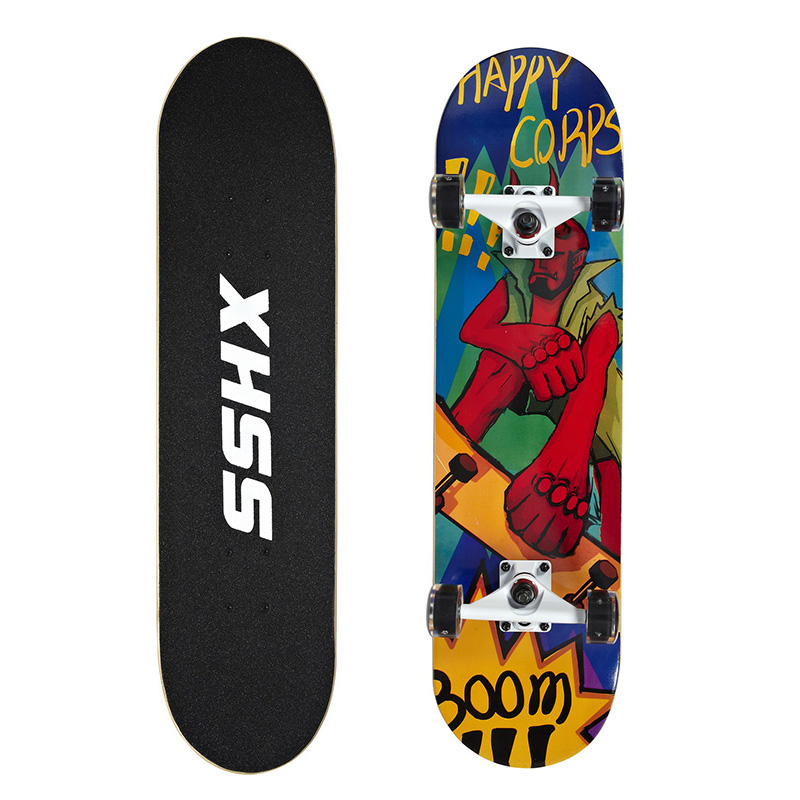 Maple concave skateboard